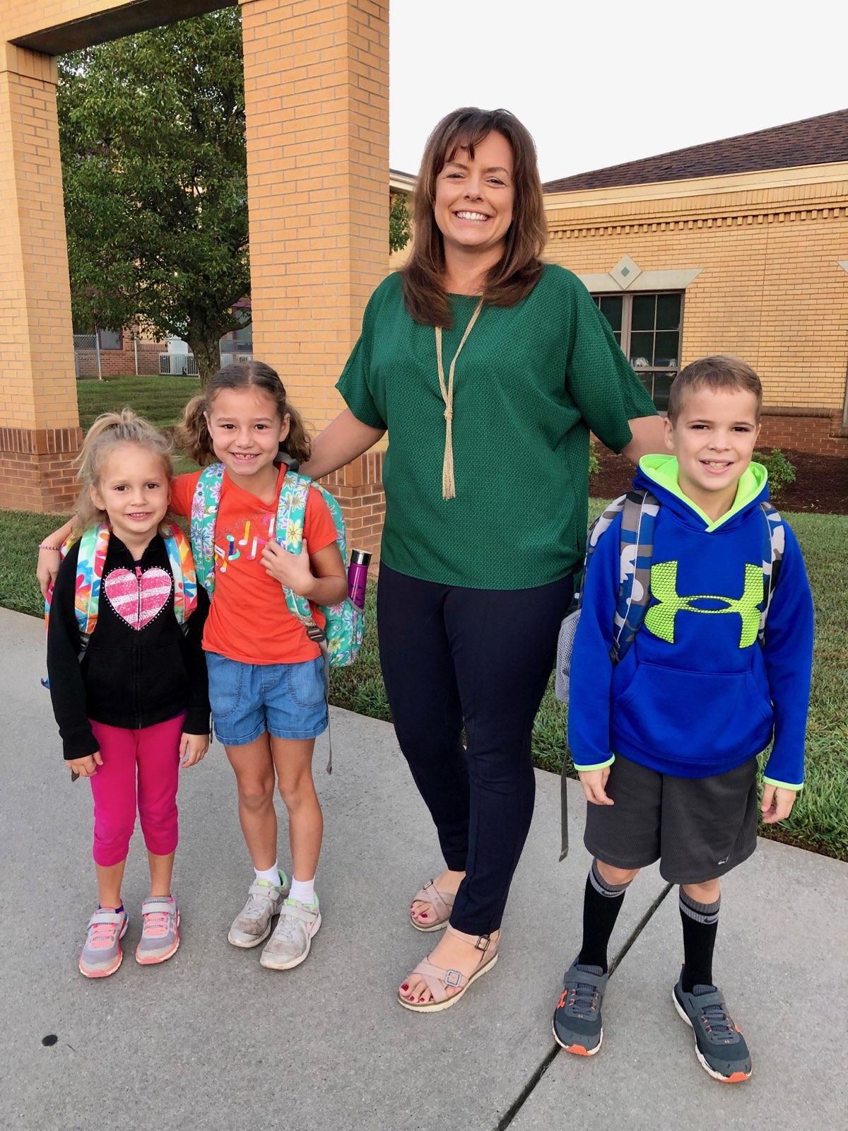 Sen. Sawyer visits Troutman Elementary (2).jpeg